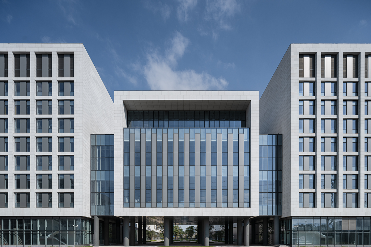 1.Yangshengtang Pharmaceutical